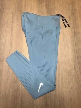 Women's Nike Epic Lux Tight Fit Leggings Size S